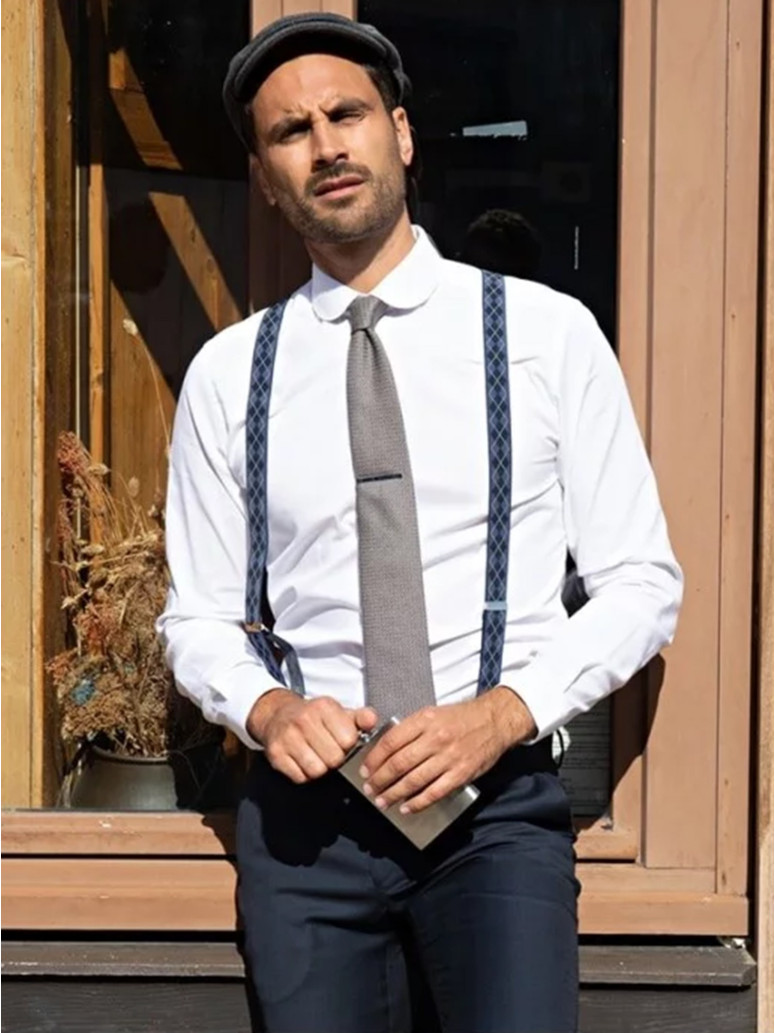 camisa con cuello redondo botón metálico