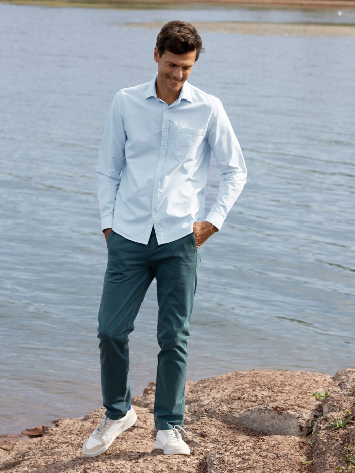 Camisa de cuello italiano en oxford orgánico azul cielo
