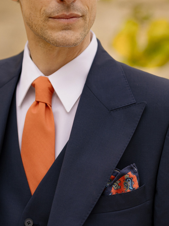 Pañuelo de bolsillo de seda naranja con estampado paisley
