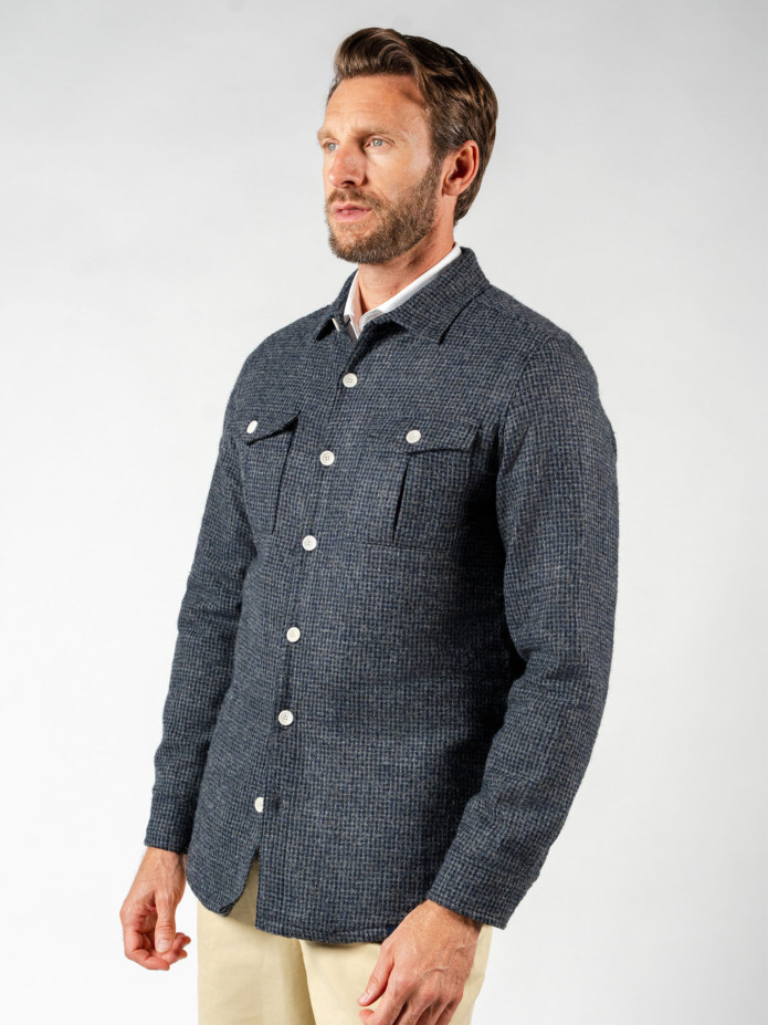 Sobrecamisa de lana mezclada azul marino con efecto jaspeado