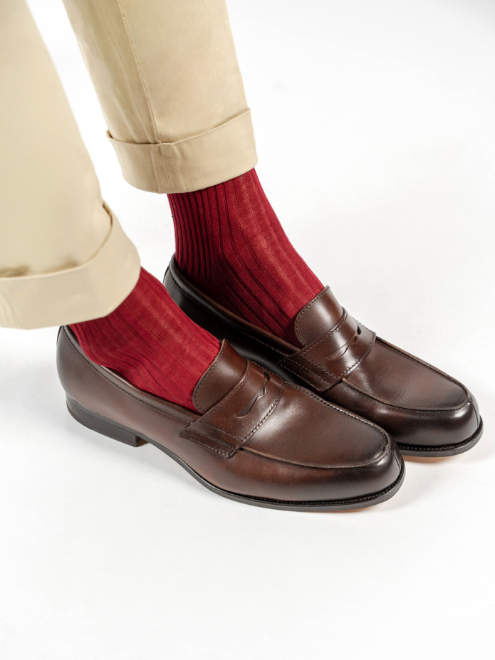 Calcetines largos de hilo de Escocia rojo amaranto