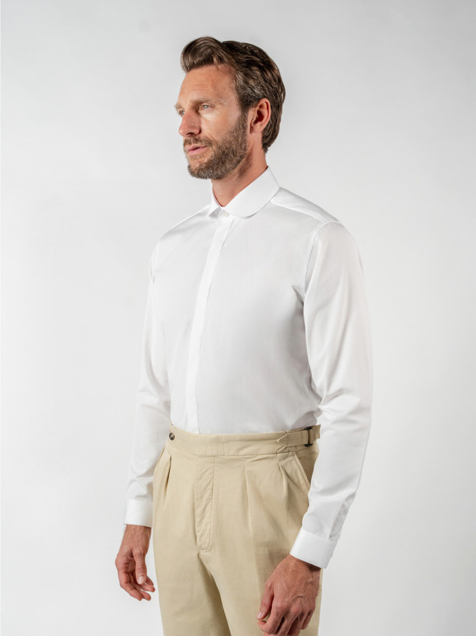 Camisa de cuello redondo en popelina blanca
