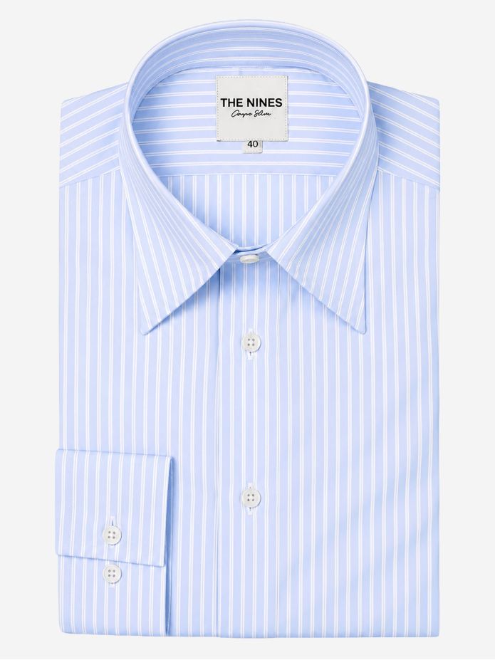 Camisa de cuello clásico azul con rayas blancas