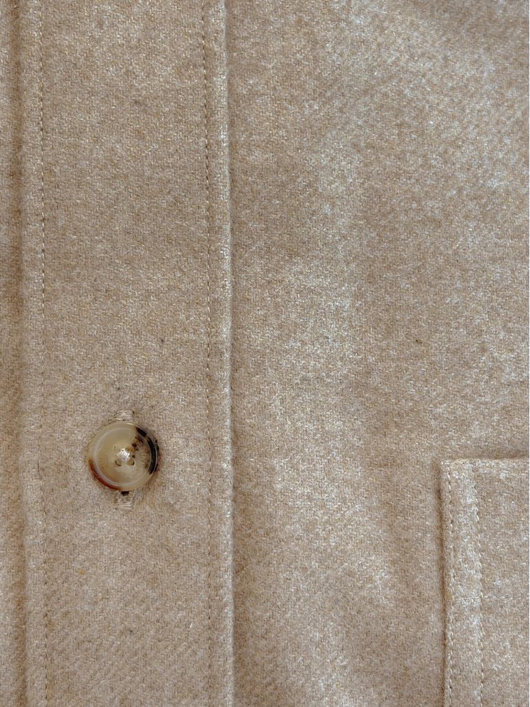 Camisa de cuello francés en franela beige