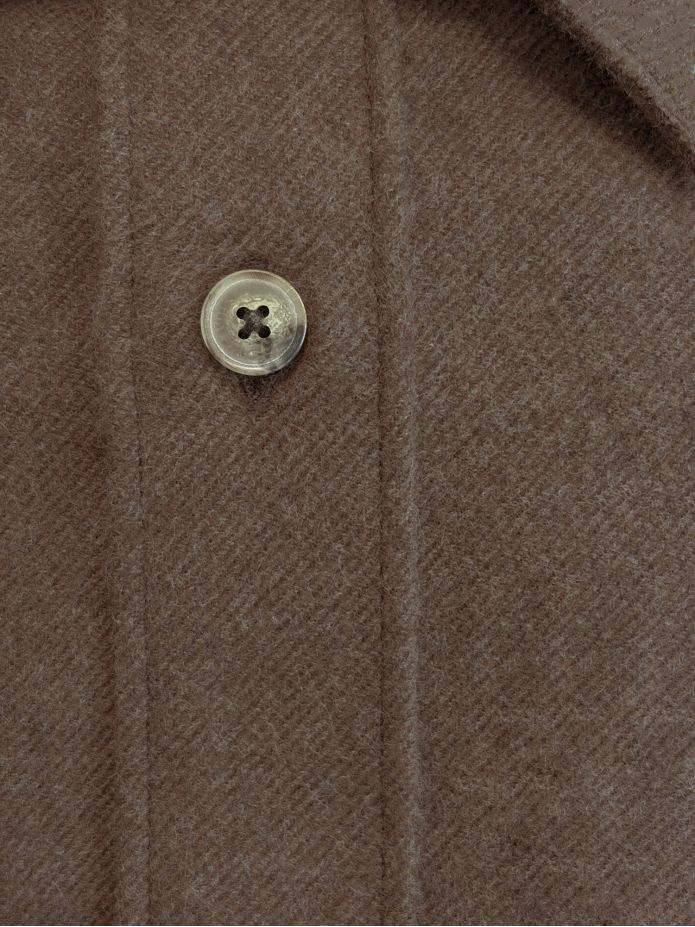 Camisa de cuello francés en franela marrón
