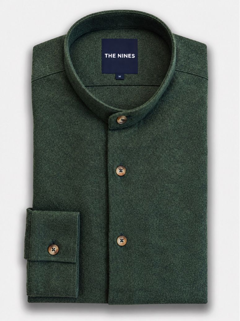 camisa de cuello mao en franela verde bosque