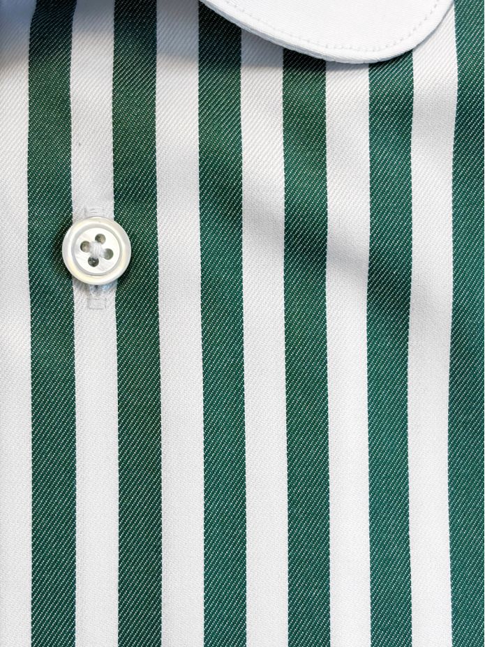 Camisa de cuello redondo a rayas verdes