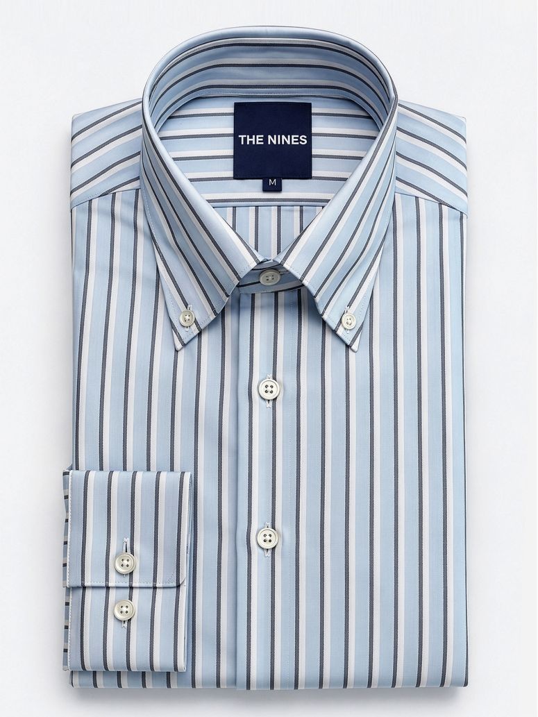 Camisa de cuello americano a rayas azul cielo y azul marino