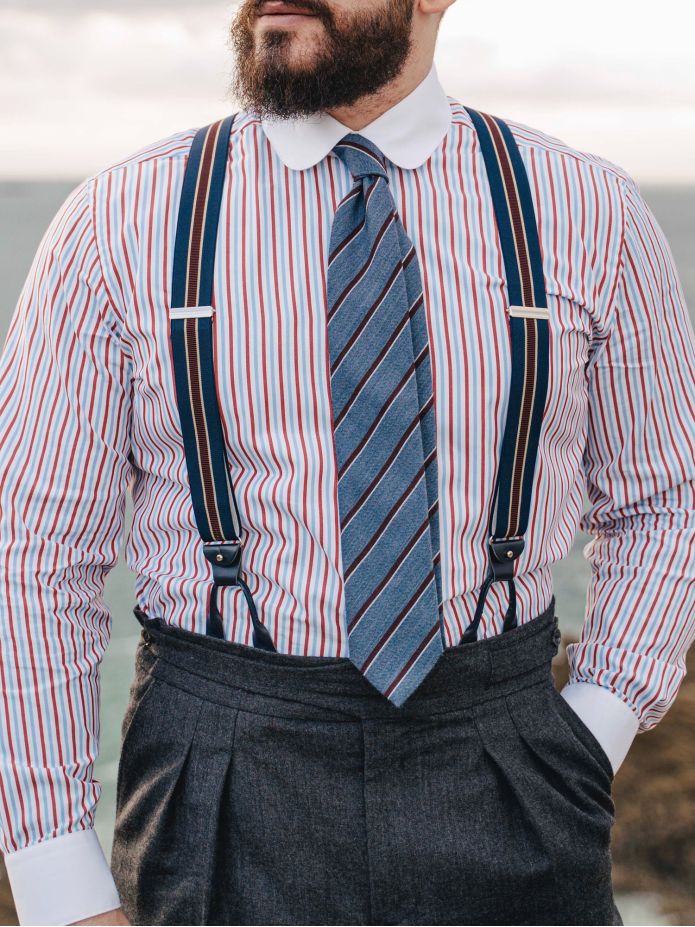 Camisa de cuello redondo a rayas tricolores