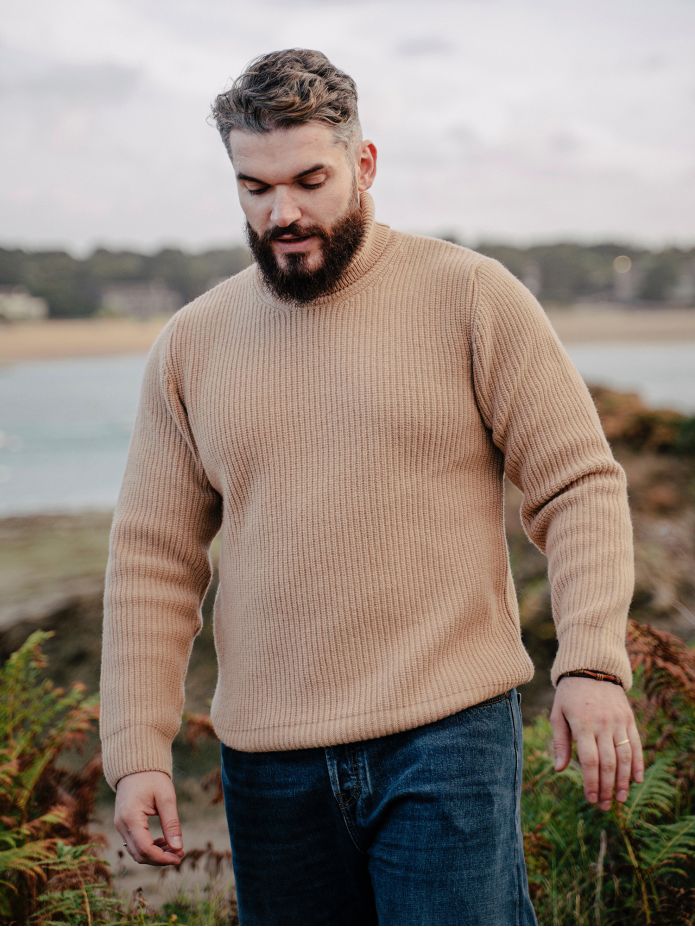 Jersey de cuello vuelto camel Adam
