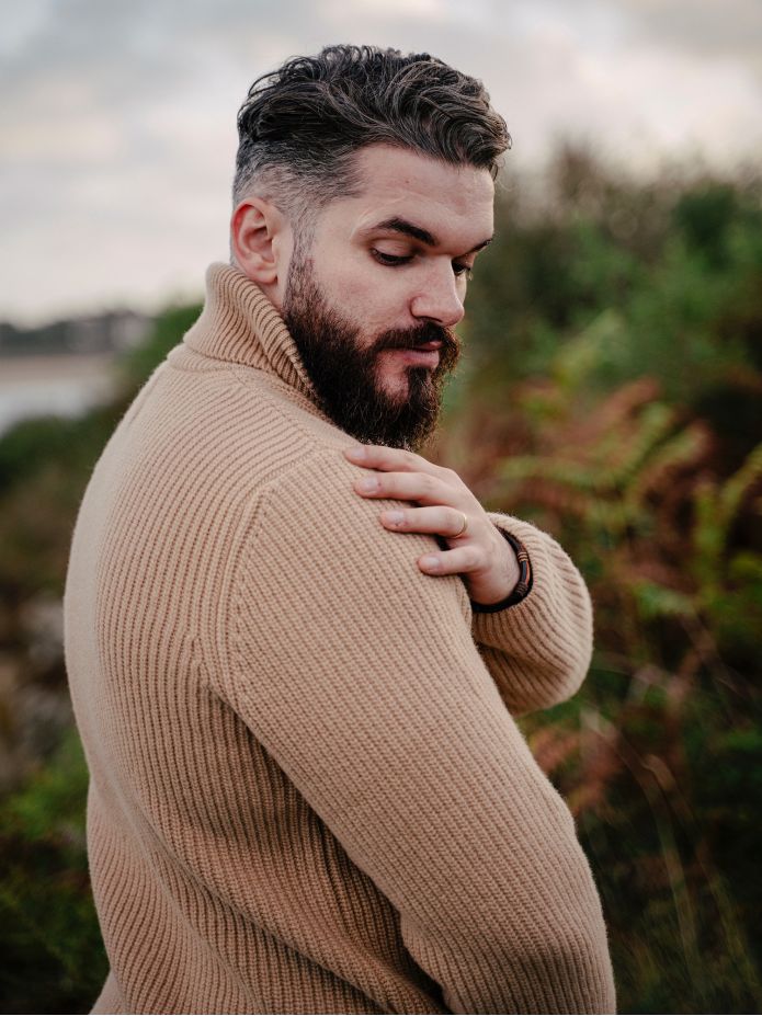 Jersey de cuello vuelto camel Adam