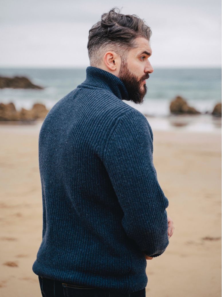 Jersey de cuello alto azul Adam