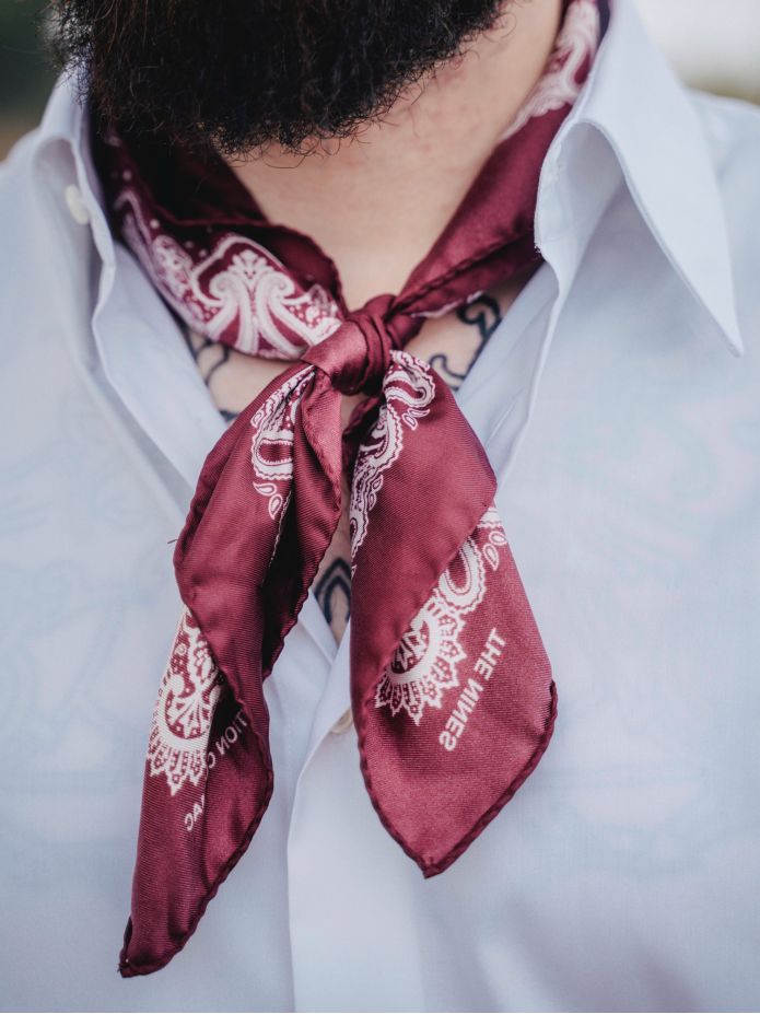 Bandana burdeos con motivo paisley LISBURN