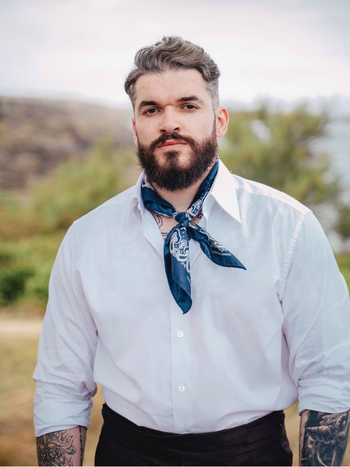Bandana azul marino con motivo paisley LISBURN