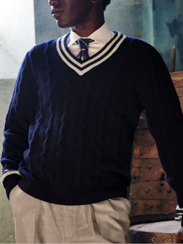 Jersey de cuello de pico azul marino Scott
