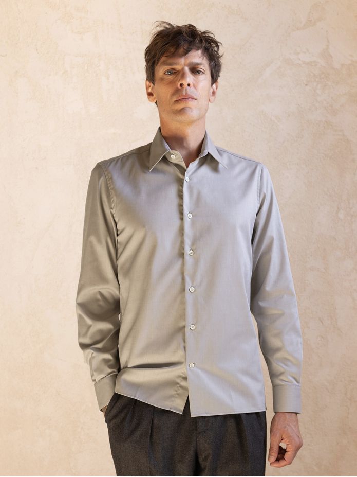 Camisa de cuello francés inarrugable en Royal Oxford marrón