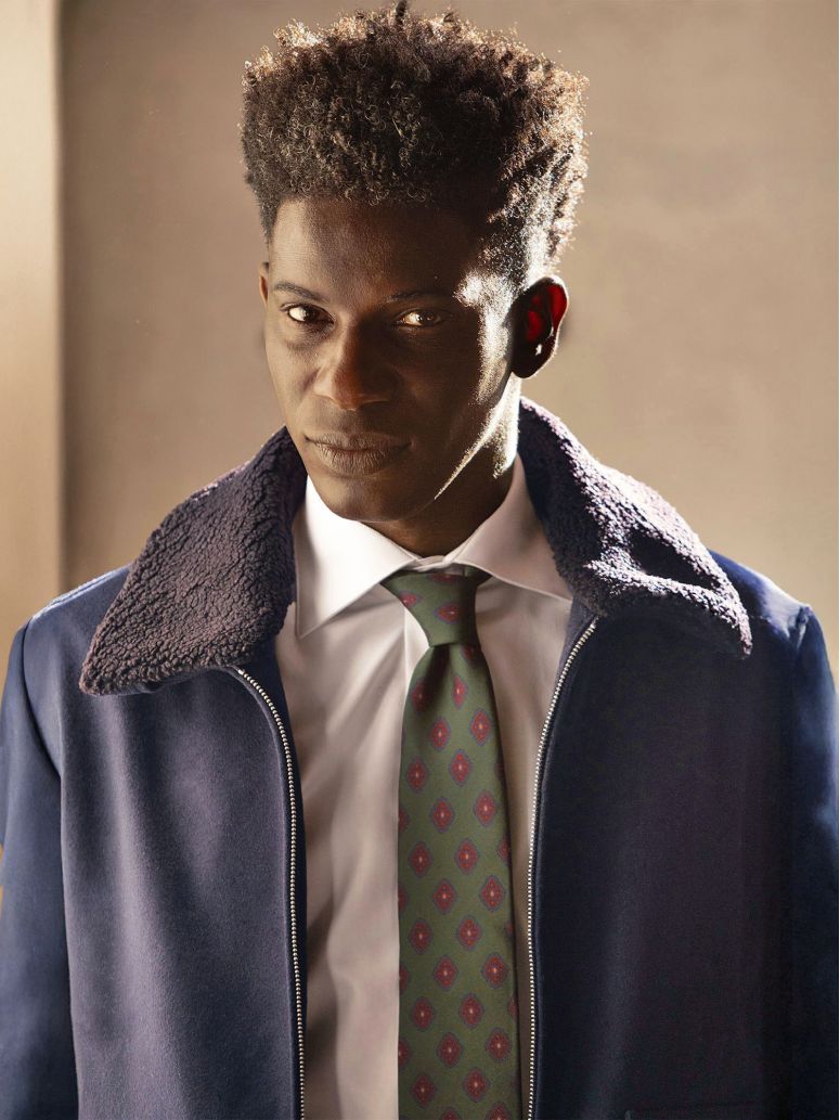Corbata de seda verde con motivos retro