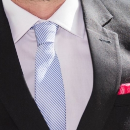 La camisa de cuello italiano: el imprescindible