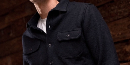 La sobrecamisa de lana para hombre 