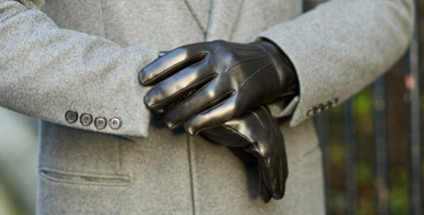 Los guantes táctiles de cuero para hombre: combinando elegancia y tecnología