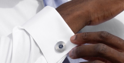 Elegancia dominada: El arte de las camisas con gemelos